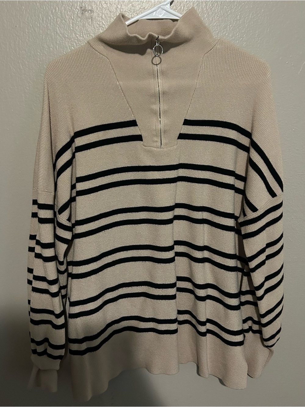 Quarter zip-up